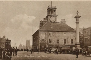 Vintage -  Stockton-on-Tees Town Hall Durham UK Postcard - S1 - Picture 1 of 3