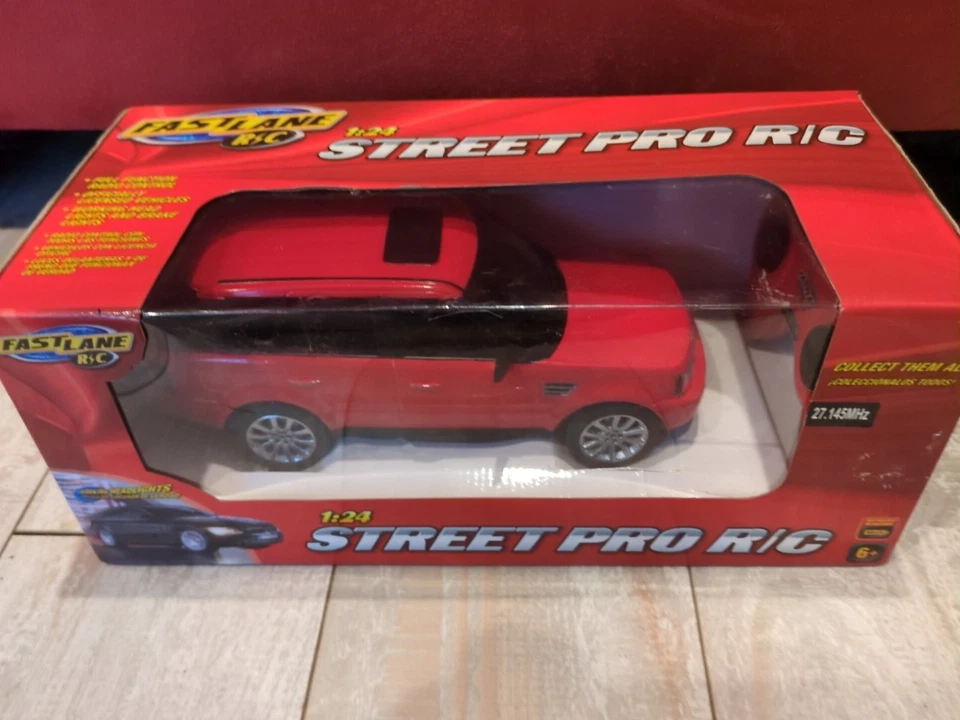 RARE 2009 RANGE ROVER Street Pro Fast Lane RC Car Toys R Us 1:24 NEW OLD STOCK - Image 1 of 3