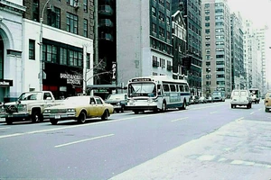 ORIGINAL KODACHROME SLIDE NYC BUS 1971 GM FISHBOWL #5245 M-86 E 86 ST-LEX 3/4/91 - Picture 1 of 1
