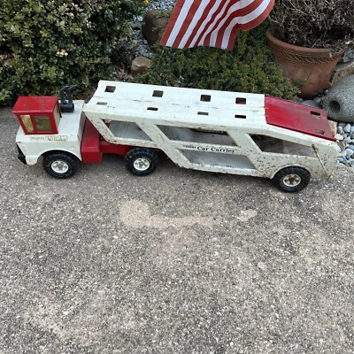 Vintage Mighty Tonka Car Carrier Red White Pressed Steel Toy Truck 31” vtg metal - Image 1 of 4