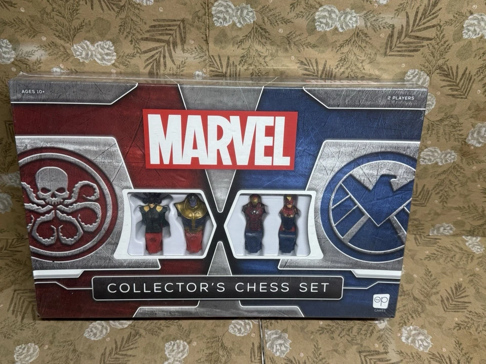 Marvel Collector's Chess Set Officially Licensed Custom Sculpted Chess USAopoly - Image 1 of 4