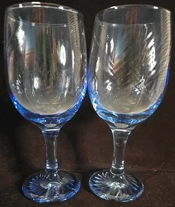 2 Misty Blue Swirl Saphir Kelche 7,25" hoch 3" Durchmesser  - Bild 1 von 4