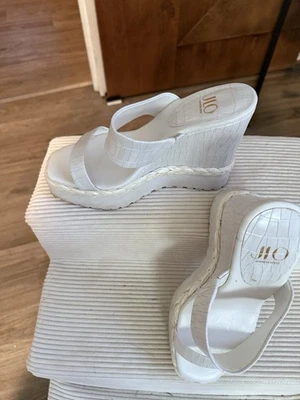 JLO 白色凉鞋 8 码 — 第 1/3 张图片