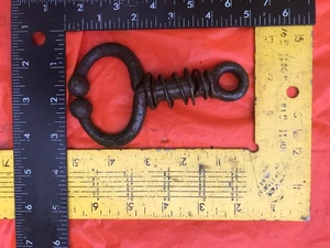 Anello naso vintage in ghisa toro/mucca carico a molla piombo - strumento agricolo - Foto 1 di 8