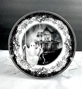 Platos de ensalada/postre Eaton Fine Dining Halloween casa espeluznante nuevos - Imagen 1 de 7
