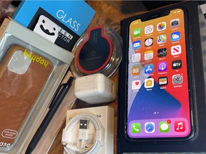 Apple iPhone 11 Pro (64gb) World-Unlocked (A2160) Fractured {iOS14}91% ExTRAs - Picture 1 of 12