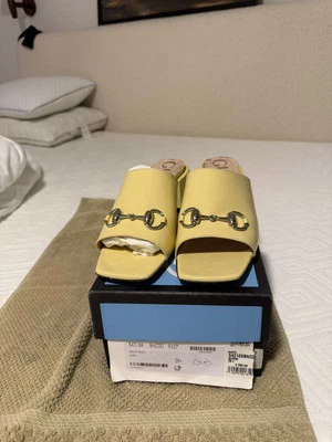 Gucci Mules Talla 39.5 Foto 1 de 4