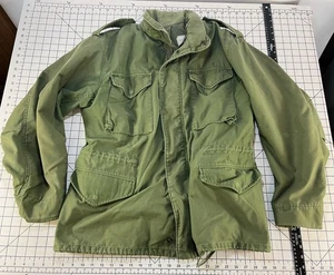 Vintage Vietnam Era M65 Field Jacket Medium Army Military Distressed Worn Faded - Bild 1 von 10