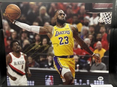 Lebron James Signed 11x14 Photo with COA Los Angeles Lakers NBA - Image 1 of 3