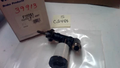 F11151 5/8" CLUTCH MASTER CYLINDER ( INTERCHANGE 39913,72220,P9474) - Image 1 of 4