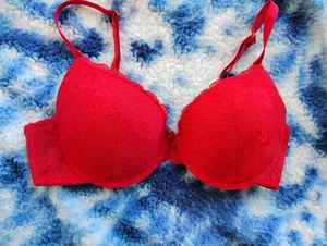 Juicy Couture Push Up Red Lace Bra Size 36B - Picture 1 of 6