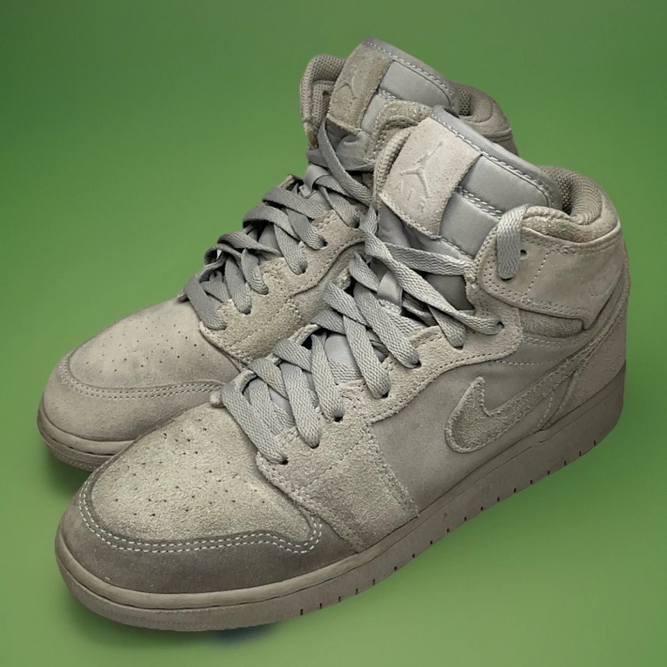 Nike Air Jordan 1 Retro High Sneakers Shoes Wolf Grey Suede GS Sz 7Y 705300-031 - Image 1 of 4