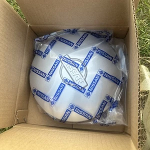 ORIGINAL NEU NOS Nissan Micra K11 Nabendeckel - klassisches Nissan Teil - Bild 1 von 4