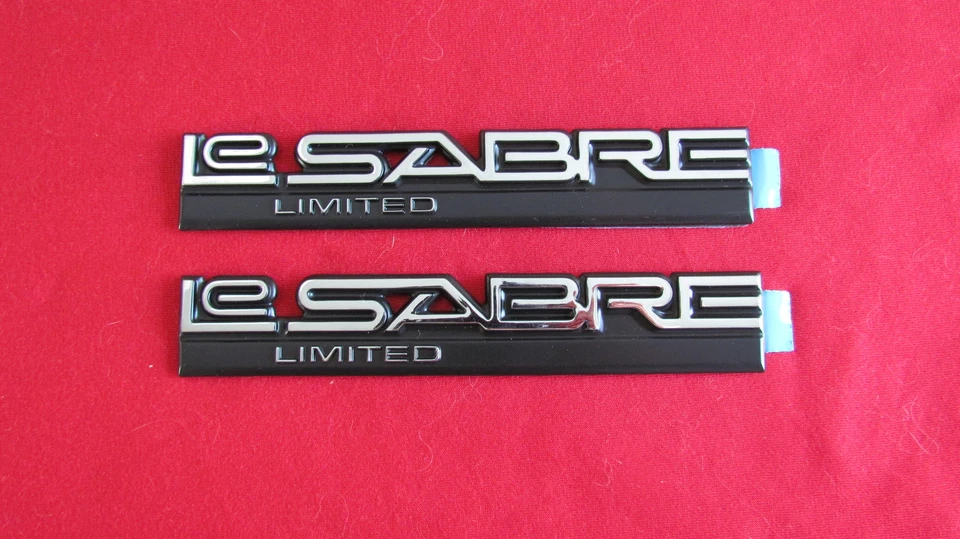 Nuevo par OEM de placa de identificación insignia emblema Buick "Le SABRE LIMITED" 20576640 Foto 1 de 1