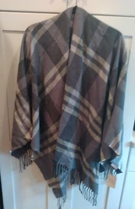 Causebox Siizu grau kariert Fransenbesatz Poncho Pullover Wickel Viskose  - Bild 1 von 9
