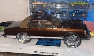 MCG 1/18 - CUSTOM CANDY BROWN CHEVROLET CAPRICE CLASSIC BROUGHAM LS ON MTW 30s - Picture 1 of 14