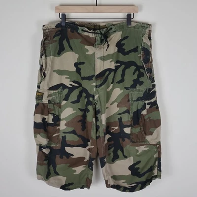 Vintage Y2K Abercrombie & Fitch Paratroop Camo Cargo Adjustable Shorts Medium - Image 1 of 4