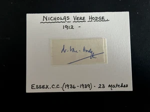 NICHOLAS VERE HODGE - FORMER ESSEX CRICKETER - SIGNED CARD - Picture 1 of 1