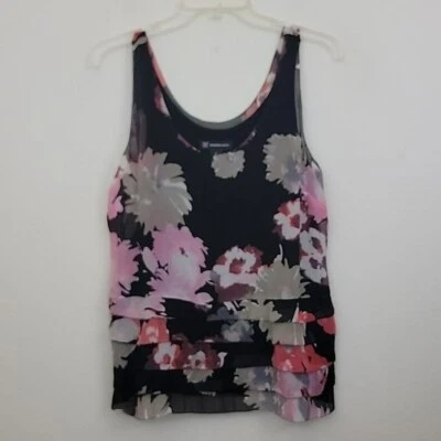 Top INC Seda Negro, Rosa, Gris y Blanco Floral Sin Mangas 6 Foto 1 de 4