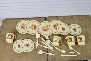 Vintage Chilton Toy Dish Set – Apple Plates & Cups Play Kitchen USA - Picture 1 of 3