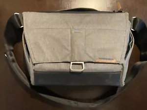 Peak Design Everyday Messenger 13L Ash Gray - Picture 1 of 3