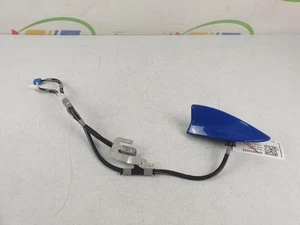 Antena Lexus UX techo aleta de tiburón azul 8Y6 MK1 UX200 2019 - Imagen 1 de 14