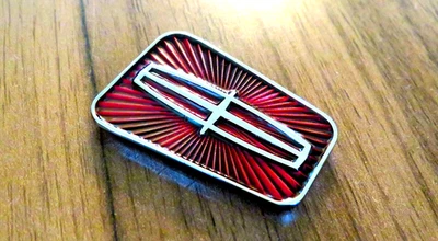 Nuevo emblema maletero Lincoln Town Car 1998-1999-2000-2001-2002 metal Foto 1 de 4