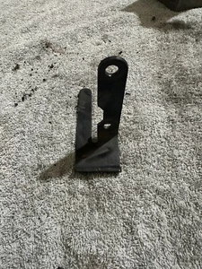 97-04 CORVETTE C5 LS1 LS6 FUEL RAIL STOP BRACKET 12556074 VT VX VY 5.7L HSV - Foto 1 di 3