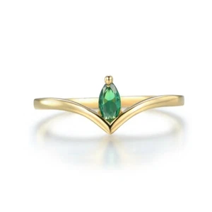 Ladies 9 Carat Gold on Solid 925 Silver Sterling Emerald Wishbone Solitaire Ring - Picture 1 of 6