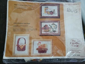 Creative Circle "Chicken & Eggs" Crewel Kit~2 Pictures Vintage 1979 MPN 0205 - Picture 1 of 4