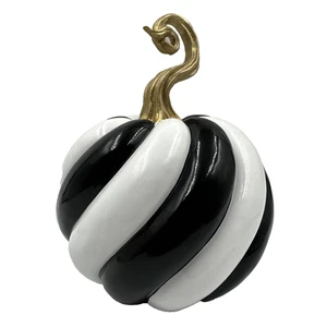 Schwarz weiß gestreifte Kürbis Figur mit goldenem Stiel Halloween Herbst Deko modern  - Bild 1 von 5