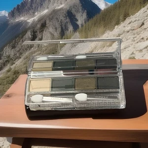 Clinique All About Shadow Quad 05 On Safari Compact Four Colours *New* - Picture 1 of 9