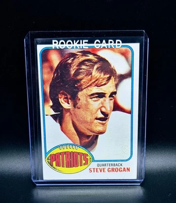 1976 Topps Steve Grogan Rookie RC #376 New England Patriots  - Image 1 of 4