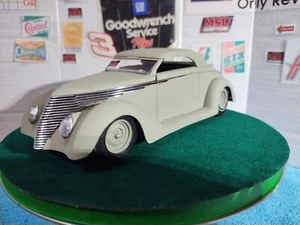 Linberg Ford Custom 1937 - Picture 1 of 11