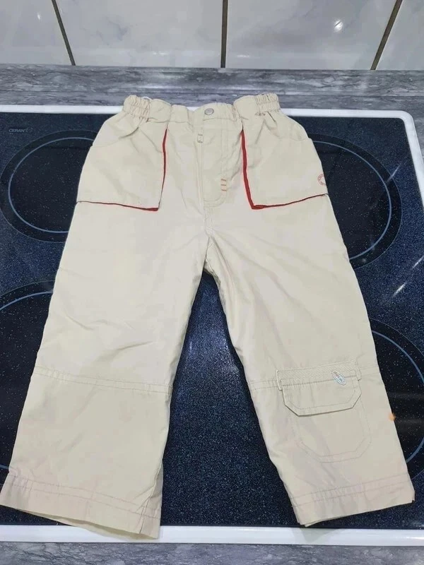 Beige leicht gefütterte Hose - Gr.92 - C&A- neuwertig - Bild 1 von 1