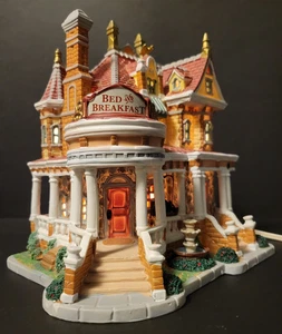 Lemax Christmas Holiday Village Pine Hill Bed & Breakfast 05034 Victorian House - Bild 1 von 17