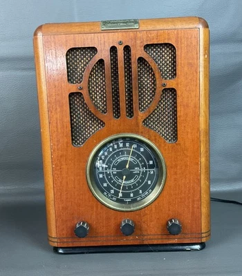 Винтажный ретро Thomas коллекционное издание #711 AM/FM радио и кассетный магнитофон - Изображение 1 из 4