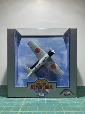 De colección Nuevo en Caja Segunda Guerra Mundial Air Legends Japonés Mitsubishi Zero 1/48 Signature 99068 Foto 1 de 4