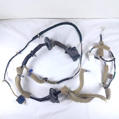 03-05 Arnés de cableado puerta delantera derecha Infiniti FX35 FX45 24124-CG710 pasajero Foto 1 de 4