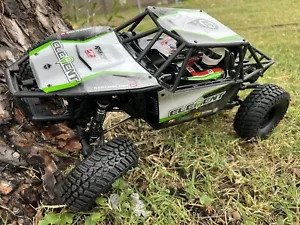 New RC Team Associated #40111 Enduro Gatekeeper Element Crawler Buggy ๐ - Picture 1 of 17