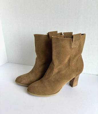 Botas de gamuza Victoria Secret para mujer color tostado/camello alas de ángel botines al tobillo talla 7,5B Foto 1 de 4