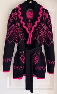 21K CHANEL CASHMERE SILK BLACK FUCHSIA BELTED CARDIGAN SWEATER 42 - Picture 1 of 14