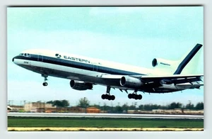Postcard Airplane Eastern Airlines Lockheed L 1011 TriStar at Miami Internationa - Picture 1 of 2