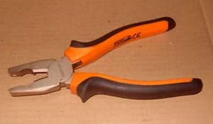 Green Gem Professional Pliers TUV - As Photo - Picture 1 of 1