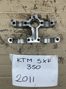 ♻️ KTM SXF 350 2011 Motor Nockenwelle Nockenwellenträger Halterung Klemme ♻️ - Bild 1 von 9