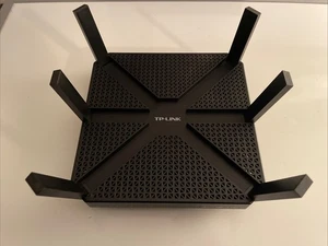 TP-Link AC3200 Wireless Wi-Fi Tri-Band Gigabit Router ROUTER ONLY NO CABLES - Picture 1 of 8