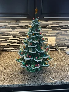 "Árbol de Navidad de cerámica grande vintage de 24"" de alto probado/funcionando" - Imagen 1 de 14