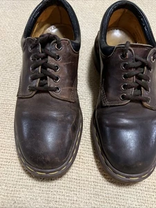 Oxford vintage anni 90 Dr. Martens 8053 uomo UK 8 marroni stringate 5 occhielli made in England - Foto 1 di 20