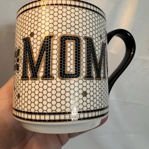 Taza de azulejos Anthropologie Bistro "MAMÁ" oro 24K calcomanía gres esmaltado 14,75 oz - Imagen 1 de 6