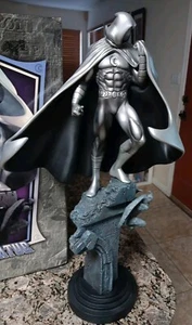 New Marvel Moon Knight Bowen Statue Silver Version But With White Version Box - Picture 1 of 16
